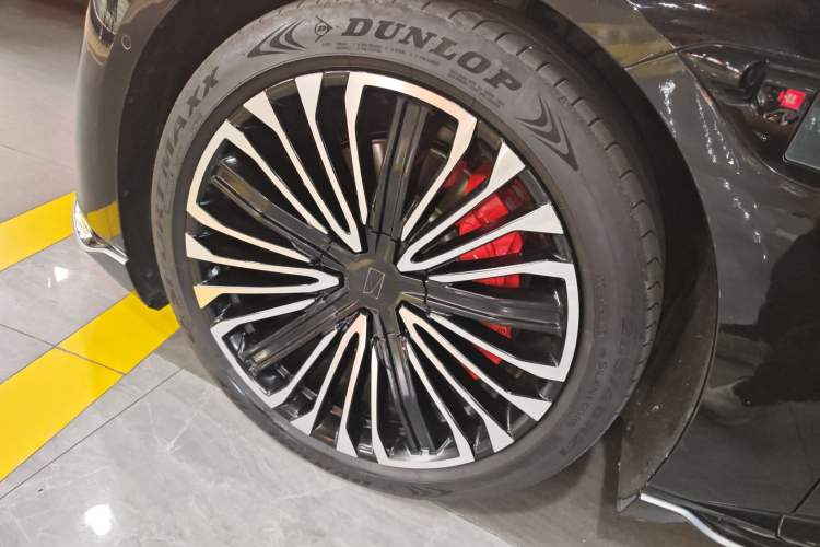 Used Avatr 12 2025 Year Updated Max All-Electric Version Left Front Wheel Hub