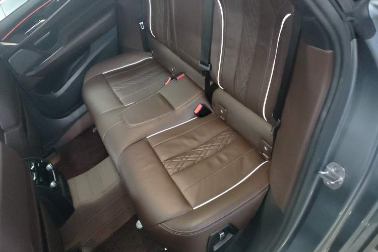 Used BMW 6 Series GT 2018 640i xDrive M Sport Package