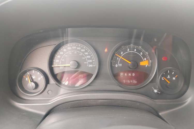 Used Jeep Compass 2015 2.0L two-wheel drive sport version