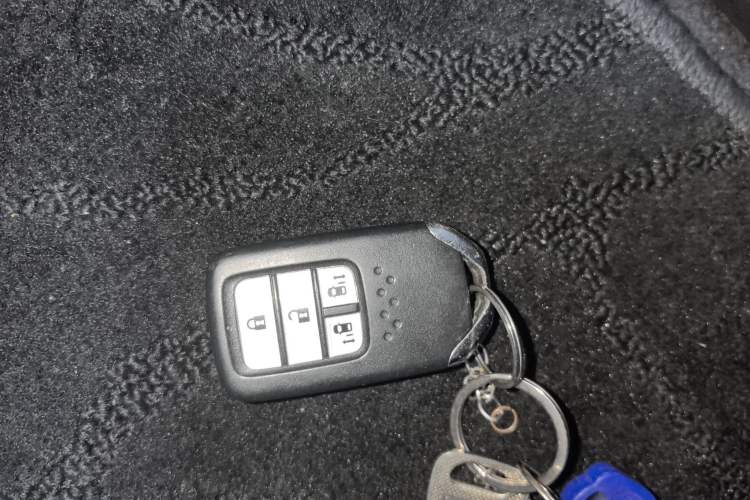 Used Honda Odyssey 2015 Updated Version 2.4L Smart Edition Vehicle Key