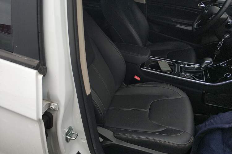 Used Chery Arrizo 5 2024 Edition People's Benefit Version 1.5L CVT Fashion Model Right Front Seat