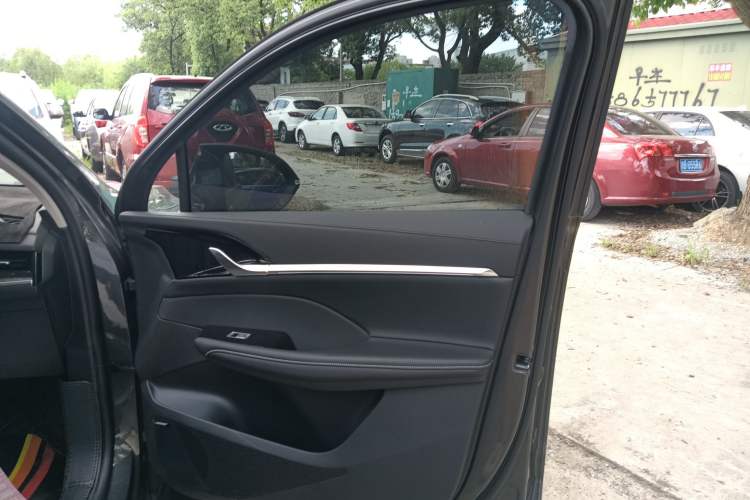 Used Roewe RX5 MAX 2022 2.0T Automatic Zhiwei Zunrong Edition