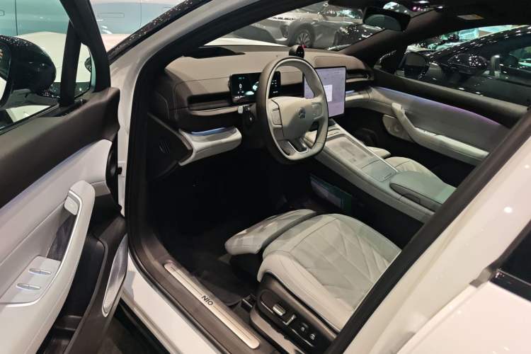 Used Nio ES6 2025 75 kWh Driver Seat