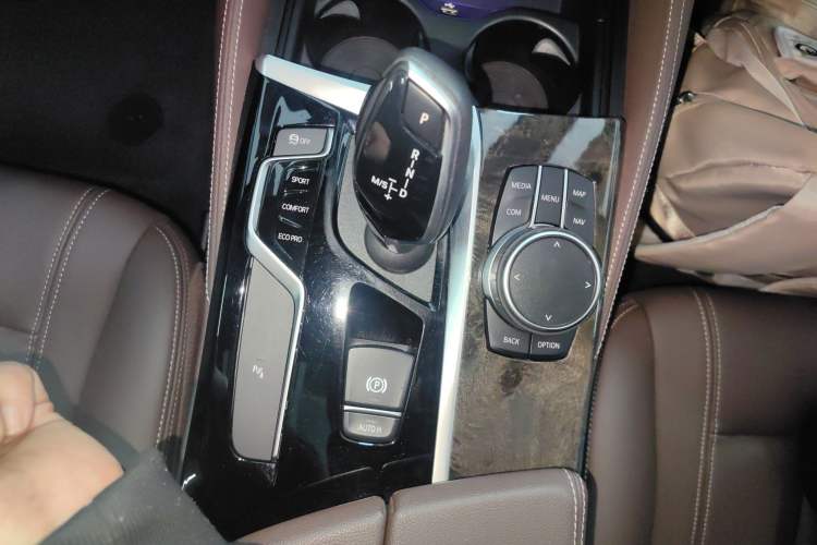 Used BMW 5 Series 2020 525Li M Sport Package