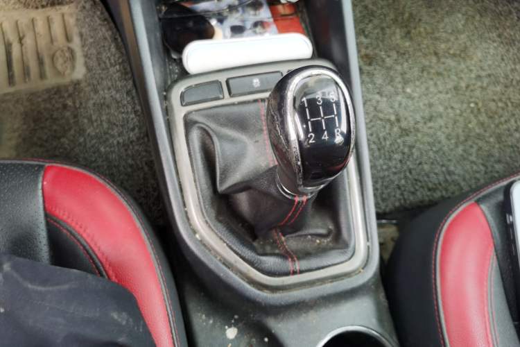 Used CHANGAN Eado 2016 1.6L Manual Junku Model Gear Lever