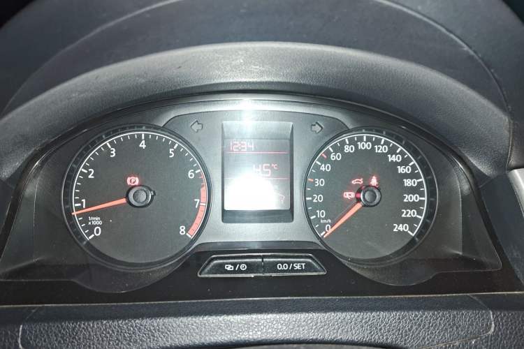 Used Volkswagen Santana 2015 HaoNa 1.6L Manual Fashion Edition Instrument Cluster