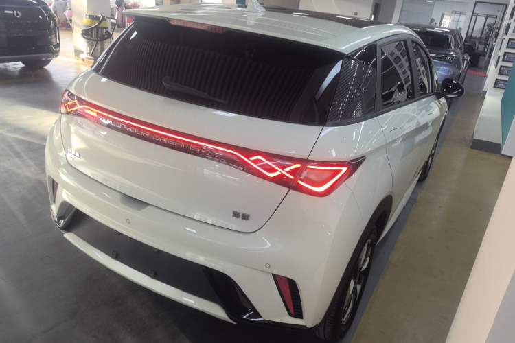 Used BYD Dolphin 2024 Honor Edition 420km Fashion Version
