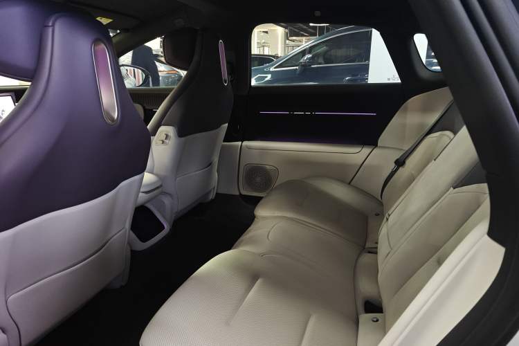 Used Avatr 12 2025 Max All-Electric Version Left Rear Seat