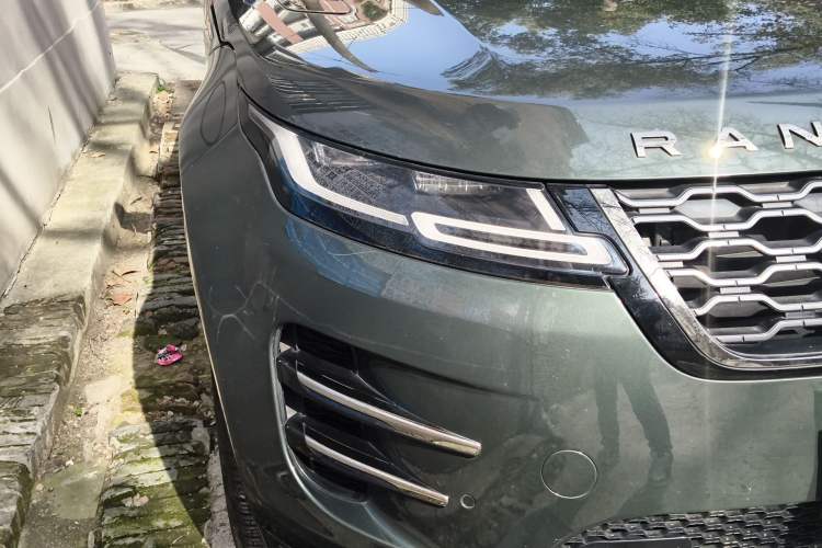 Used Land Rover Range Evoque 2021 Range Rover Velar L 249PS R-Dynamic First Edition Right Front Headlight