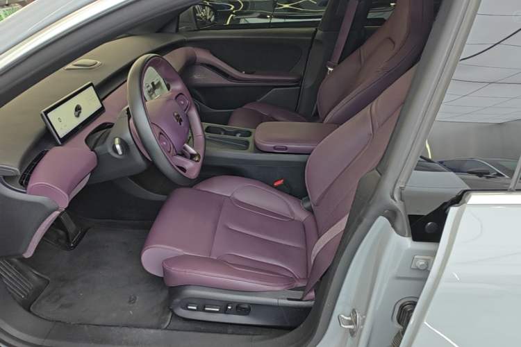 Used Nio ET5T 2023 75 kWh Touring