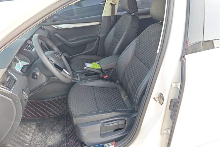 Used Skoda Octavia 2019 1.5L Automatic Smart Drive Luxury Edition China V Standard
