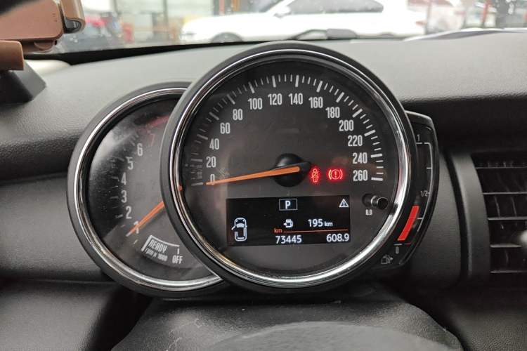 Used MINI 2019 1.5T ONE
