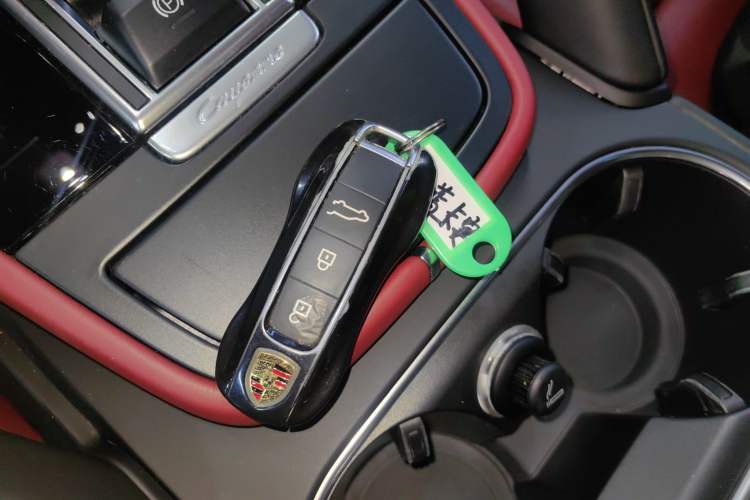 Used Porsche Cayenne E-Hybrid 2022 Cayenne E-Hybrid 2.0T Platinum Edition
