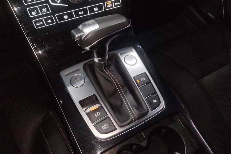 Used Hongqi H5 2018 30TD Smart Connect Dynamic Edition