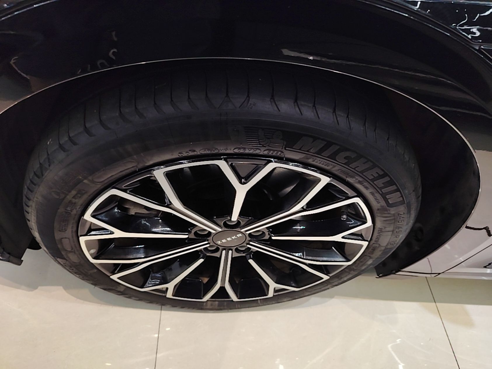 Zeekr 007 2024 Four-Wheel Drive Version 75 kWh — снимка 10