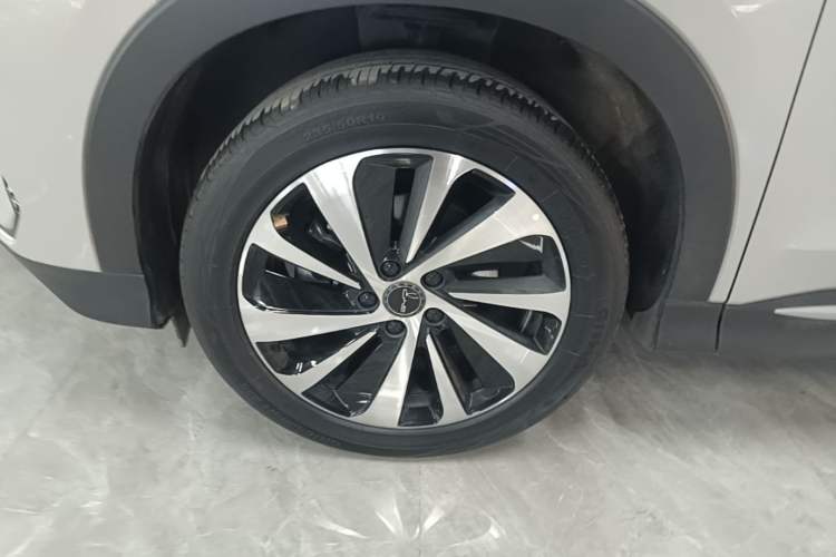 Used BYD Song PLUS New Energy 2023 Champion Edition DM-i 150KM Flagship PLUS Exterior 4