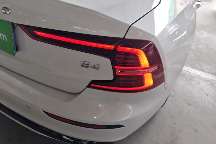 Used Volvo S60 2026 Model B4 Zhiyuan Sport Edition Right Rear Taillight