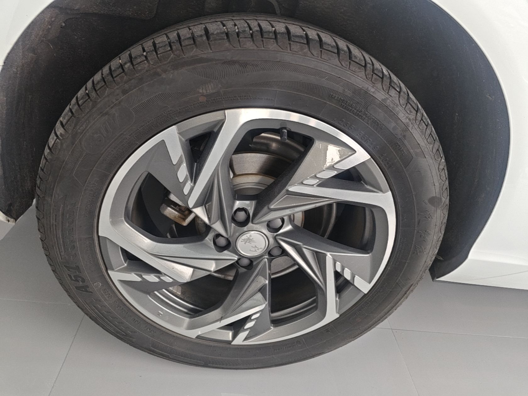 Hongqi HS3 PHEV 2025 Model 117km Jingwei Edition — снимка 11