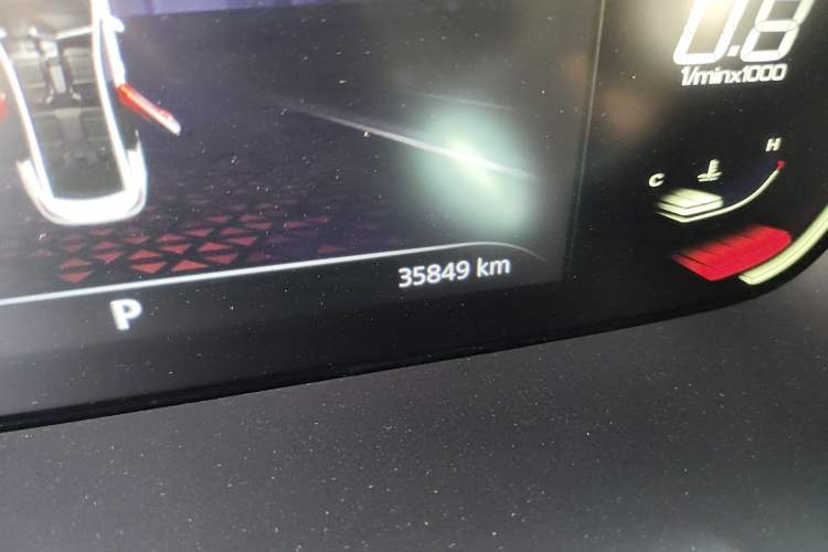 Used MG 5 2022 180 DVVT CVT Youth Flagship Edition Odometer Close Up