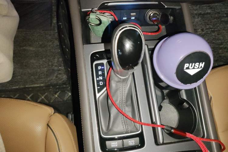 Used Hyundai Genesis 2015 3.0GDi Four-Wheel Drive Flagship Edition Gear Lever