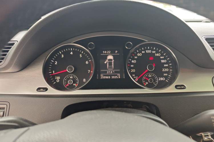 Used Volkswagen FAW-Volkswagen CC 2011 2.0 TSI Ultimate Edition