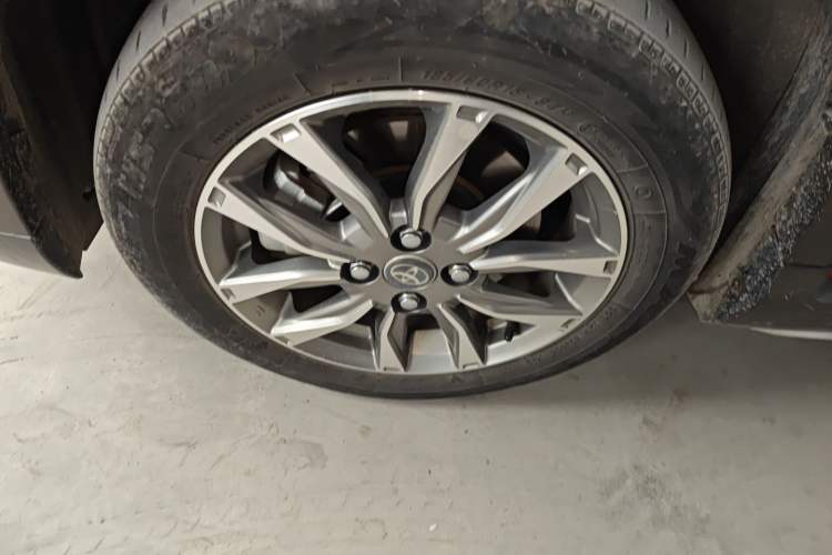 Used Toyota YARiS L Zhi Xuan 2022 X-Trail 1.5L CVT Leading PLUS Edition