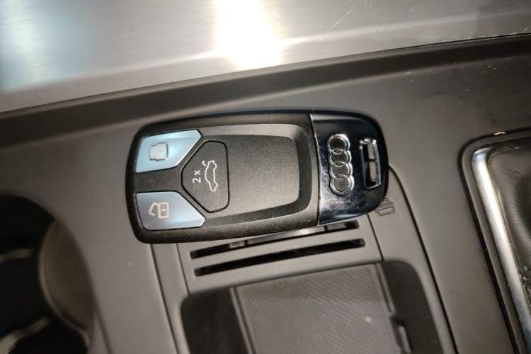 Used Audi A4L 2022 40 TFSI Luxury Dynamic Model