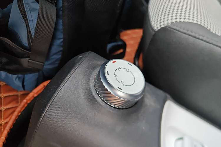 Used Wuling Hongguang MINIEV 2024 3rd Generation 215km Youth Edition Gear Lever