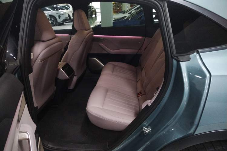 Used ONVO L60 2024 60 kWh Rear-Drive Version
