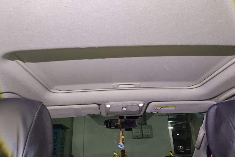 Used Nissan Terra 2018 2.5L Automatic 4x4 Luxury Edition
