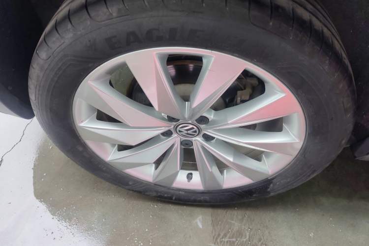 Used Volkswagen Tayron 2020 330TSI Two-Wheel Drive Luxury Connected Pro Edition