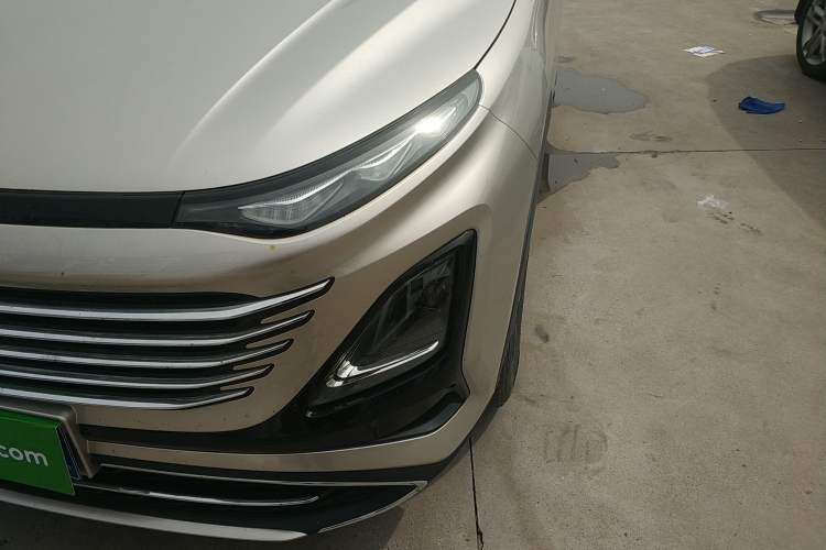 Used Bestune T90 2023 1.5T DCT Automatic Luxury Edition Left Front Headlight