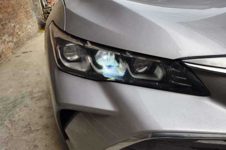 Used Toyota Avalon 2019 2.0L Luxury Edition China VI Standard
