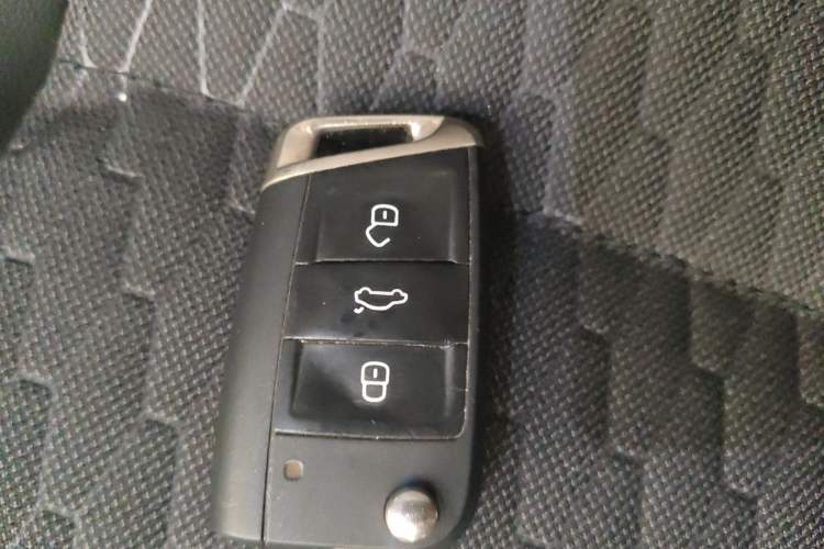 Used Volkswagen Tiguan L 2018 Revised Version 330TSI Automatic Two-Wheel Drive Trendy Edition