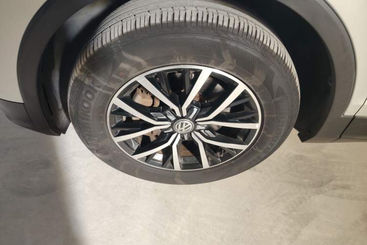 Used Volkswagen Tiguan L 2018 330TSI Automatic Two-Wheel Drive Luxury Edition
