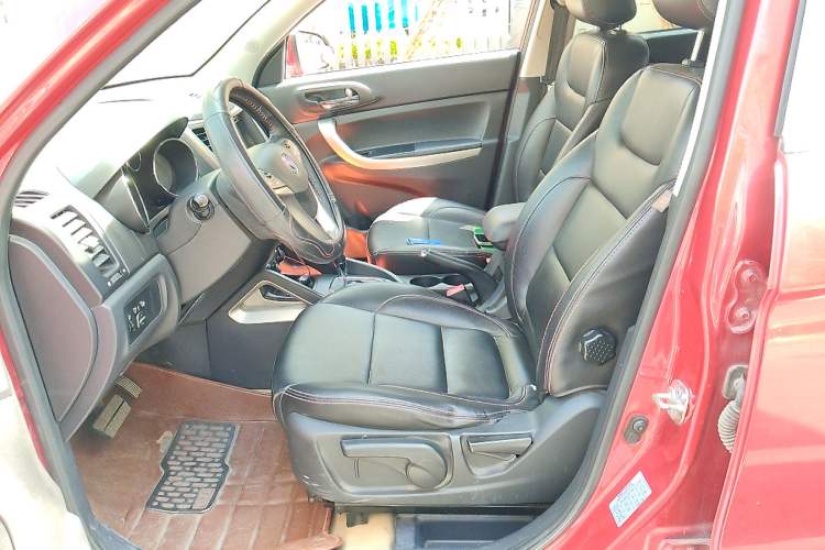 Used CHANGAN CS35 2012 1.6L Automatic Luxury Version China IV Standard Left Front Seat