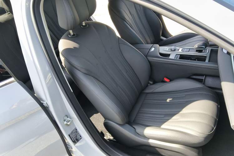 Used Chery Fengyun A8 2024 127 Yufeng Edition Right Front Seat