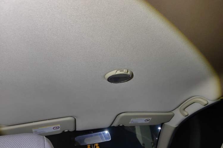 Used Lotus L3 2010 Sedan 1.6L Manual Elite Model