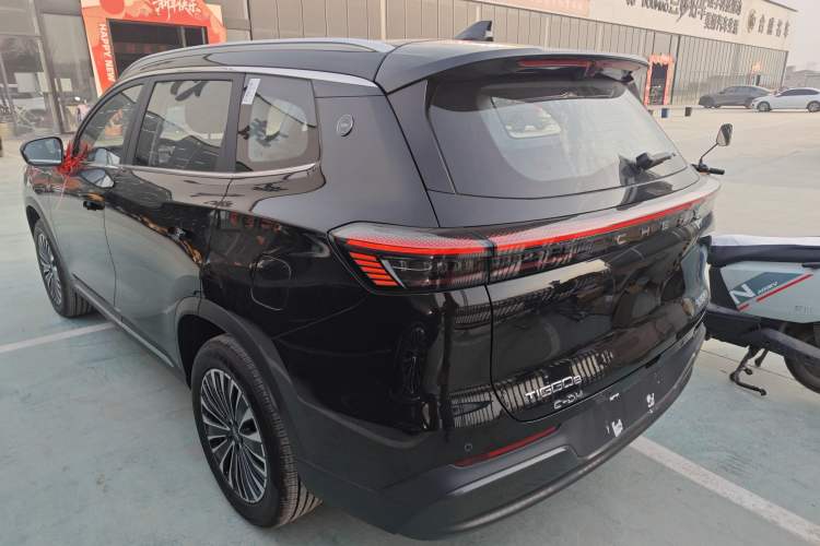 Used Chery Tiggo 8 PLUS C-DM 2025 1.5T 116 km Luxury Version 5 Seats
