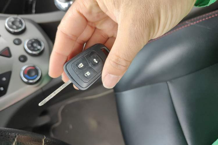 Used Chevrolet Aveo Sonic 2011 Sedan 1.4L MT SL Vehicle Key