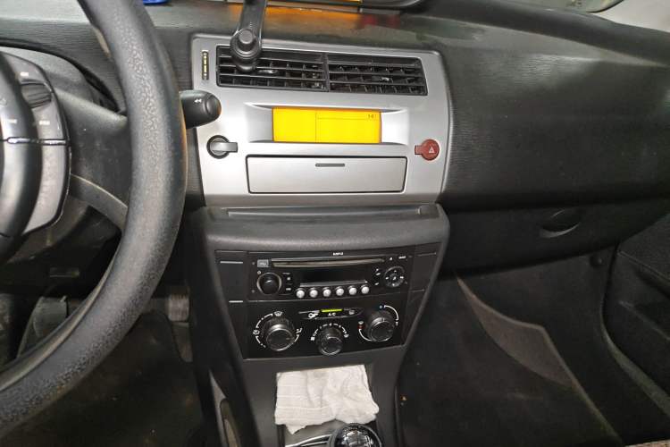 Used Citroen C-Quatre 2011 Sedan 1.6L Manual Fashion Edition Audio And AC Panel