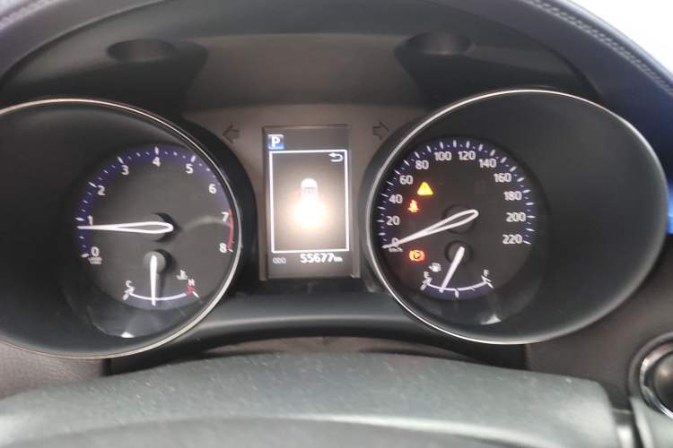 Used Toyota IZOA 2018 2.0L Yichi Version China VI Standard