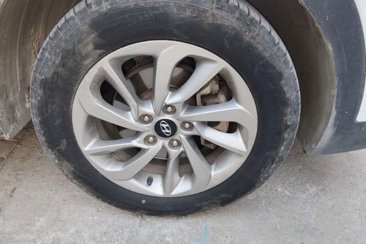 Used Hyundai Tucson 2018 1.6T Dual-Clutch Two-Wheel Drive 15th Anniversary Special Edition
