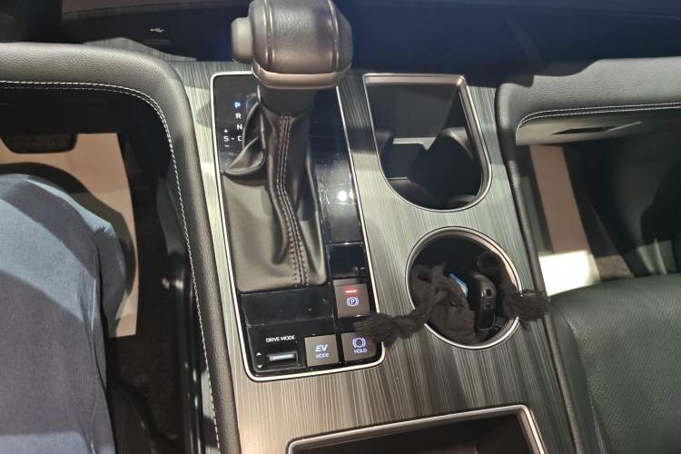 Used Toyota Sienna 2021 2.5L Hybrid Premium Edition
