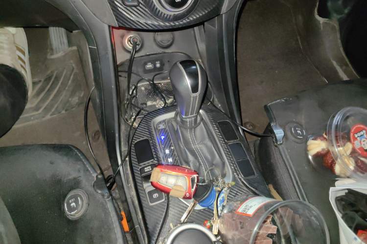 Used Hyundai Santa Fe 2017 2.0T Automatic All-Wheel Drive Smart 7-Seater
