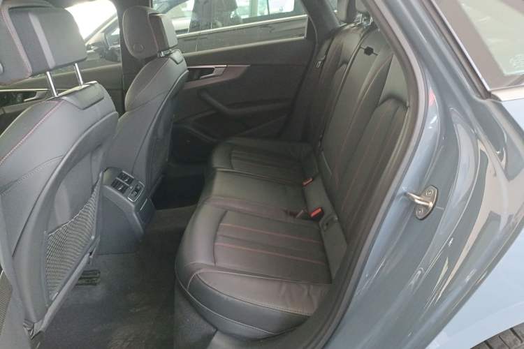 Used Audi A4L 2022 40 TFSI quattro RS Performance Package
