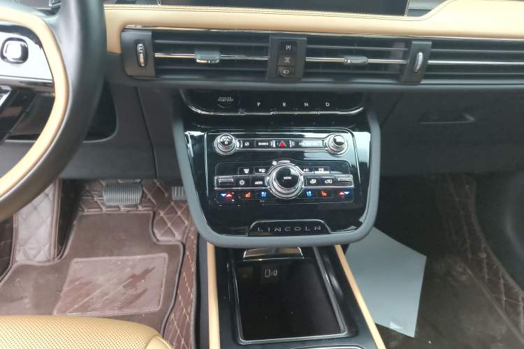 Used Lincoln Corsair 2022 2.0T Four-Wheel Drive Luxury Edition Gear Lever