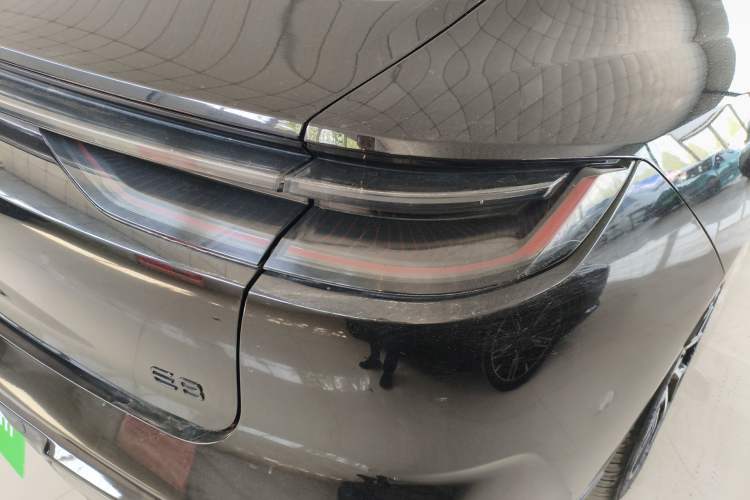 Used Geely Galaxy E8 2024 620 km All-Wheel-Drive Starship Performance Edition
