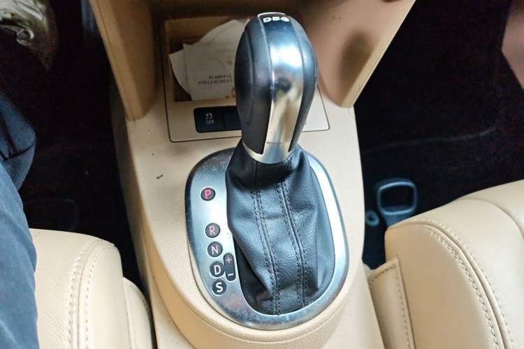 Used Volkswagen Touran 2011 1.4T DSG Zhiya Edition 5 Seats
