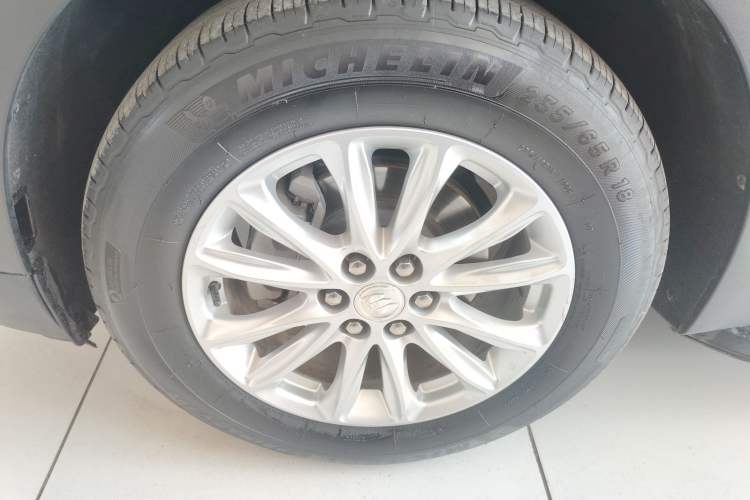 Used Buick Enclave 2020 28T Two-Wheel Drive Zhanqi Version Exterior 4